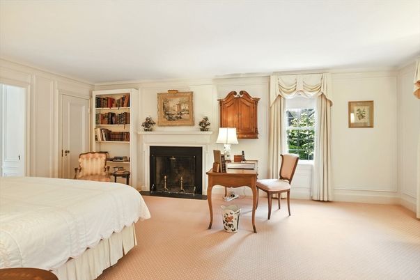 Bedroom, Fireplace, Home Office, Interior