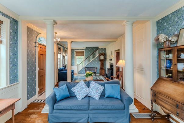 Chandelier, Interior, Living room, Wood Texture Flooring