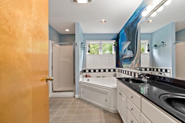 Bathroom, Dual Sink Vanities, Interior, Recessed Lighting