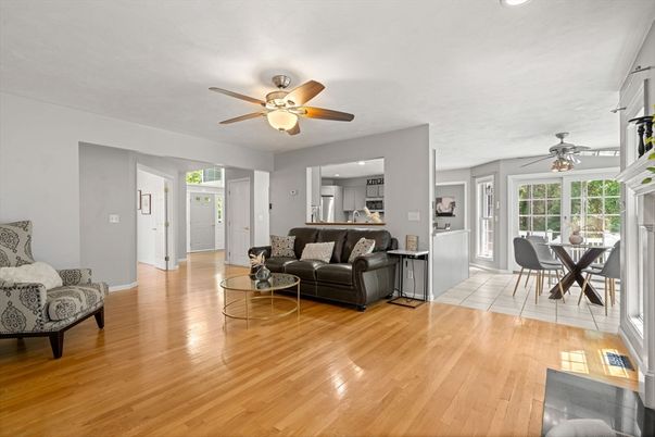 Dining room, Interior, Kitchen, Living room, Recessed Lighting, Wood Texture Flooring