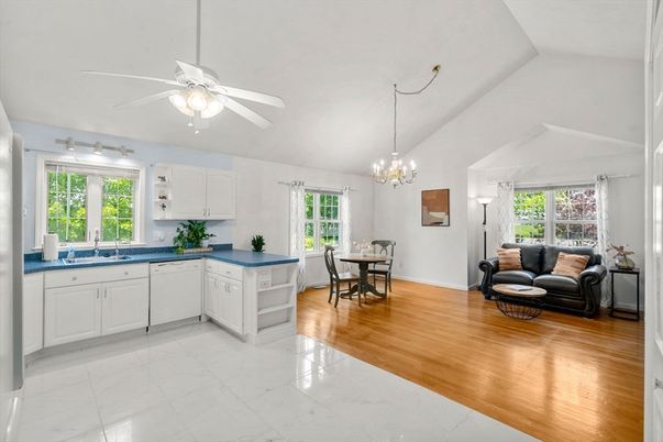 Chandelier, Dining room, Interior, Kitchen, Living room, Wood Texture Flooring