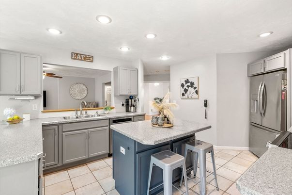Interior, Kitchen, Recessed Lighting