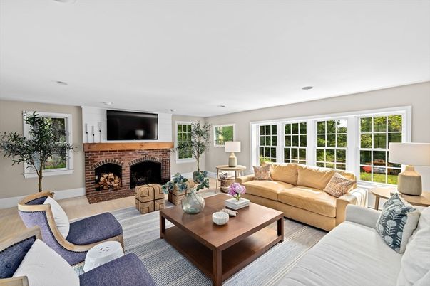 Fireplace, Interior, Living room, Recessed Lighting