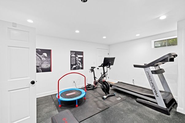 Fitness Equipment, Interior, Recessed Lighting