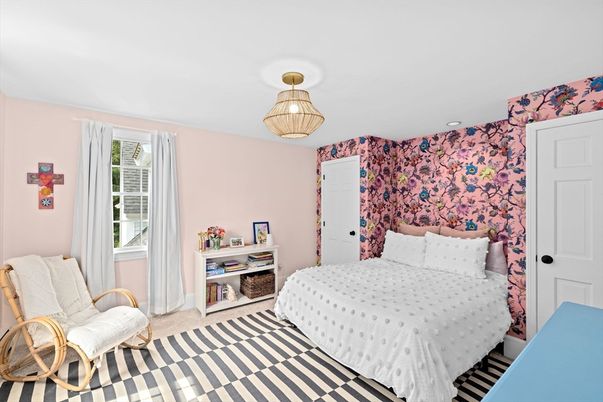 Bedroom, Interior, Pendant Lights