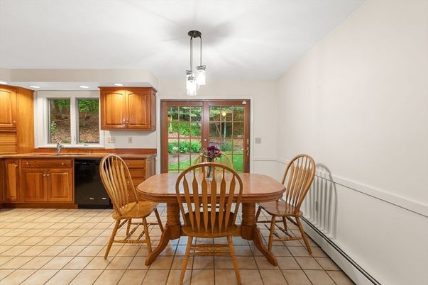 Dining room, Interior, Kitchen, Pendant Lights, Recessed Lighting