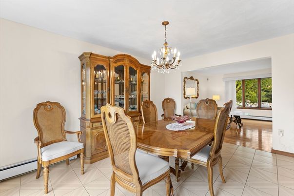 Chandelier, Dining room, Interior