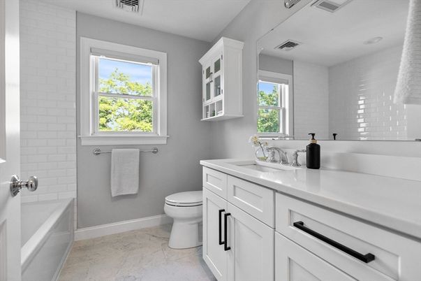 Bathroom, Interior, Marble, Recessed Lighting