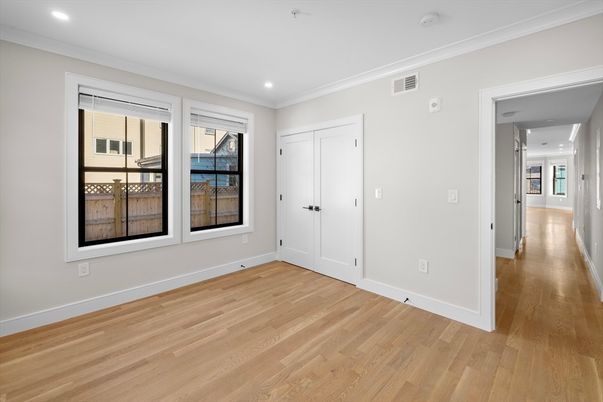 Empty room, Interior, Recessed Lighting, Wood Texture Flooring