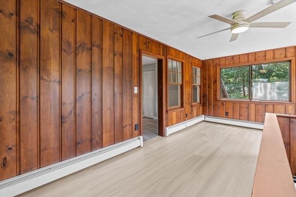 Empty room, Interior, Wood Texture Flooring, Wooden Walls