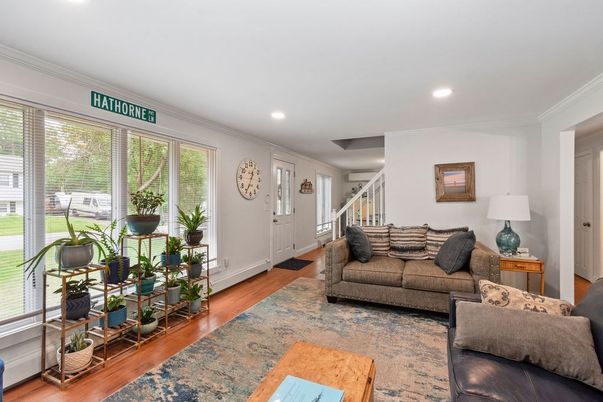 Interior, Living room, Recessed Lighting, Wood Texture Flooring