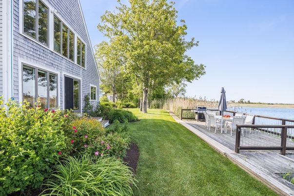 Backyard, Exterior, Water