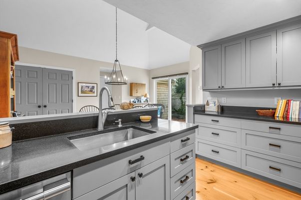 Interior, Kitchen, Pendant Lights, Wood Texture Flooring