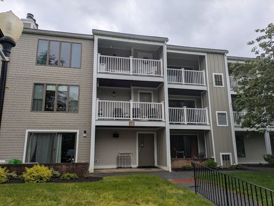 Exterior, Facade, Brick Facade, Rowhouse
