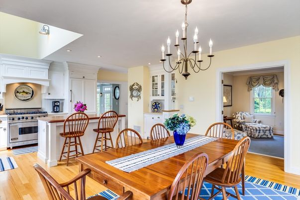 Chandelier, Dining room, Interior, Kitchen, Recessed Lighting, Stainless Steel Appliances, Wood Texture Flooring