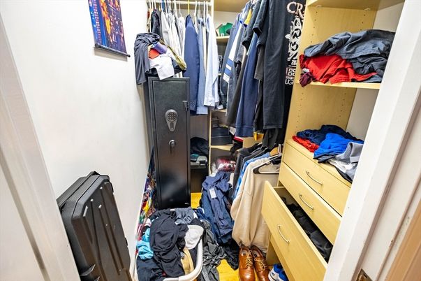Interior, Walk-in Closets