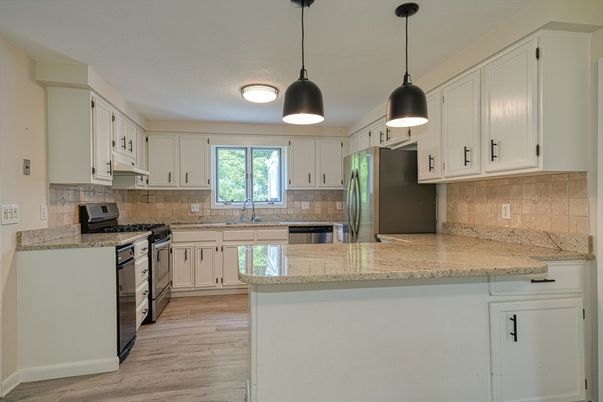 Interior, Kitchen, Pendant Lights, Wood Texture Flooring