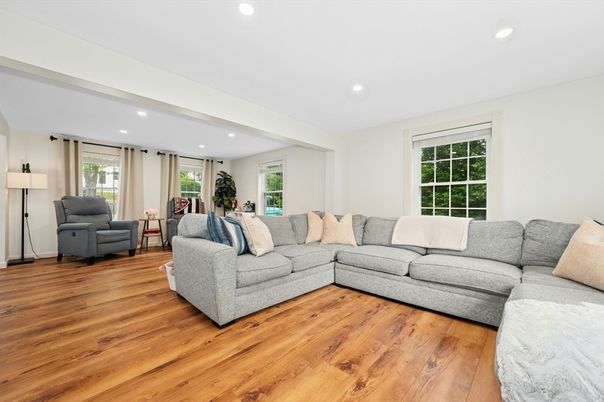 Interior, Living room, Recessed Lighting, Wood Texture Flooring