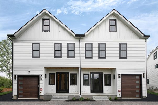 Attached, Exterior, Facade, Farmhouse