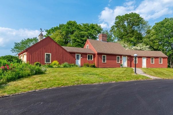 Backyard, Exterior, Facade, Cape Cod