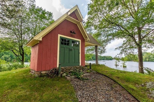 Exterior, Water