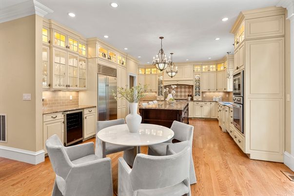 Chandelier, Dining room, Interior, Kitchen, Recessed Lighting, Stainless Steel Appliances, Wood Texture Flooring