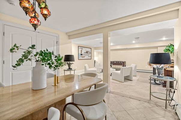 Dining room, Interior, Living room, Recessed Lighting