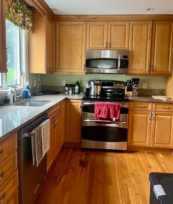 Interior, Kitchen, Stainless Steel Appliances, Wood Texture Flooring