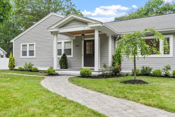 Exterior, Facade, American Craftsman