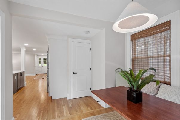 Interior, Recessed Lighting, Wood Texture Flooring