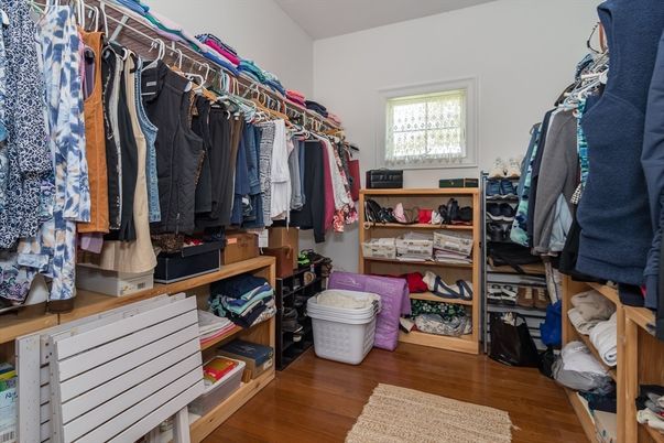 Interior, Walk-in Closets, Wood Texture Flooring