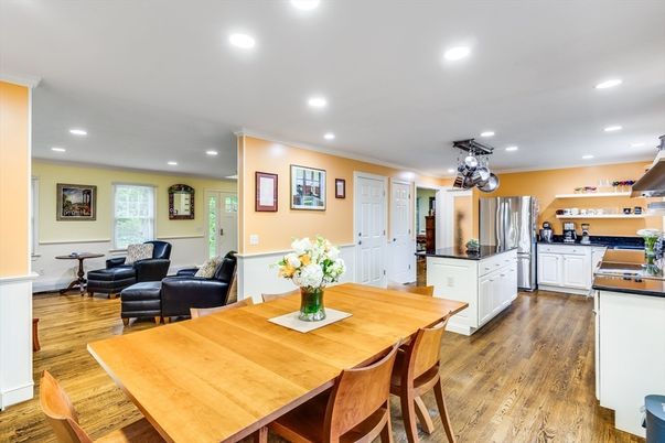 Dining room, Interior, Kitchen, Living room, Pendant Lights, Recessed Lighting, Stainless Steel Appliances, Wood Texture Flooring