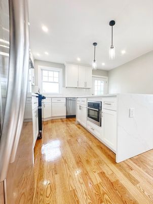 Interior, Kitchen, Pendant Lights, Recessed Lighting, Wood Texture Flooring