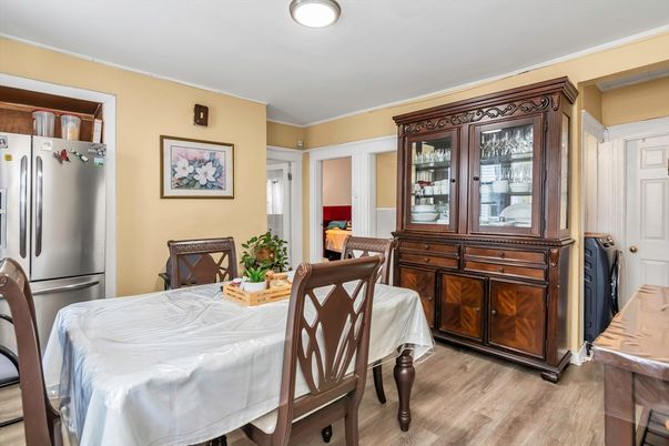 Dining room, Interior, Kitchen, Recessed Lighting, Wood Texture Flooring