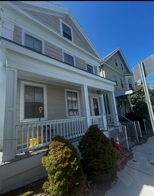 Exterior, Facade, Queen Anne Victorian
