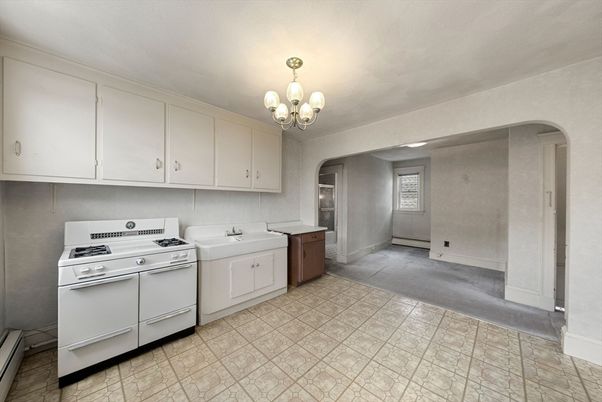 Chandelier, Interior, Kitchen
