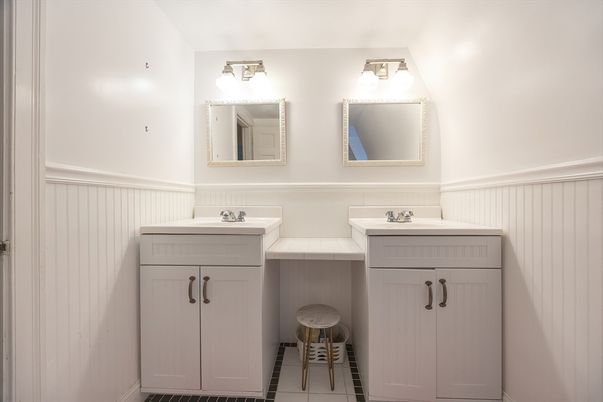 Bathroom, Dual Sink Vanities, Interior