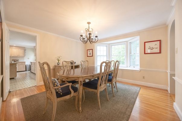 Chandelier, Dining room, Interior, Kitchen, Wood Texture Flooring