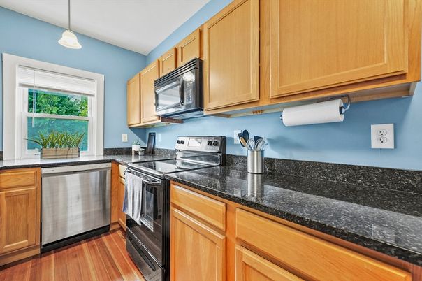 Interior, Kitchen, Pendant Lights, Wood Texture Flooring