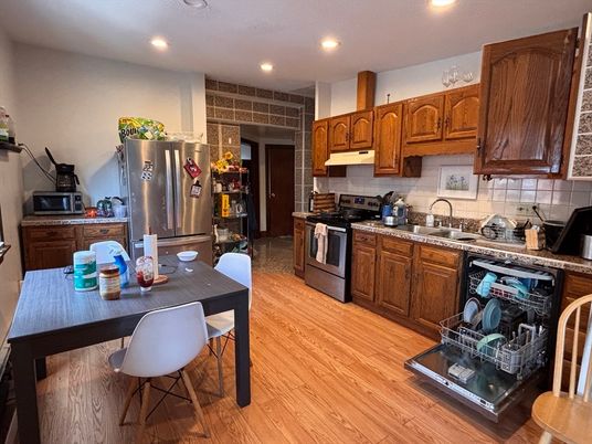 Dining room, Interior, Kitchen, Recessed Lighting, Stainless Steel Appliances, Wood Texture Flooring