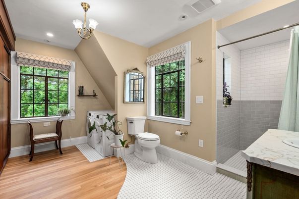 Bathroom, Interior, Pendant Lights, Recessed Lighting, Wood Texture Flooring