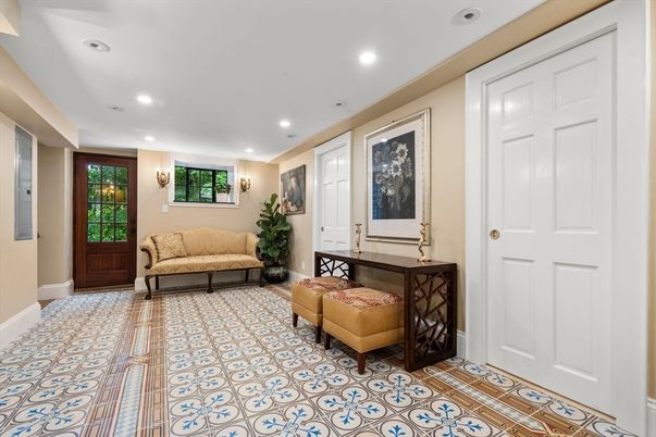Interior, Recessed Lighting