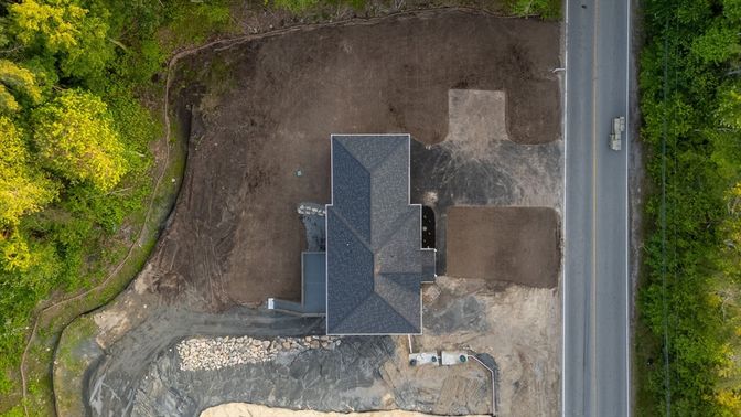 Exterior, Drone
