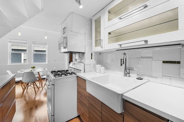 Dining room, Interior, Kitchen, Pendant Lights, Wood Texture Flooring
