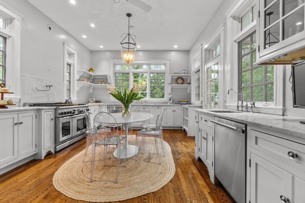 Dining room, Interior, Kitchen, Pendant Lights, Recessed Lighting, Stainless Steel Appliances, Wood Texture Flooring