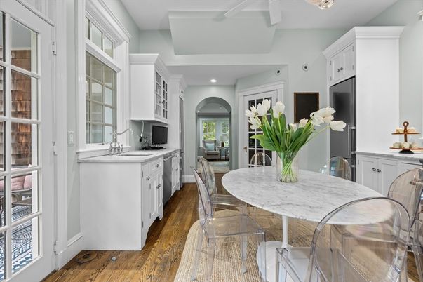 Dining room, Interior, Kitchen, Recessed Lighting, Wood Texture Flooring