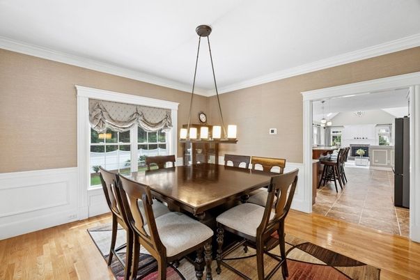 Chandelier, Dining room, Interior, Pendant Lights, Wood Texture Flooring