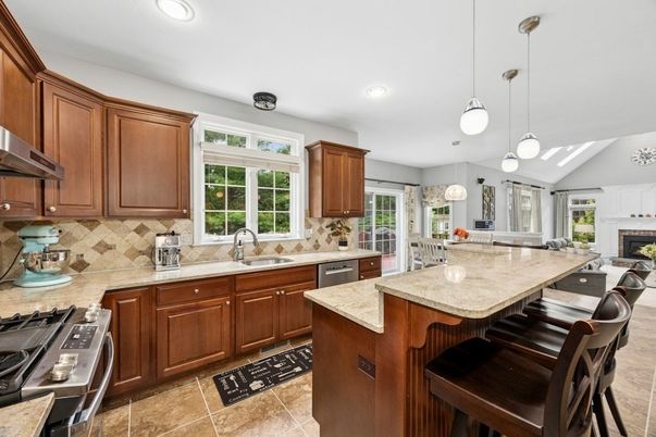 Interior, Kitchen, Pendant Lights, Recessed Lighting, Stainless Steel Appliances