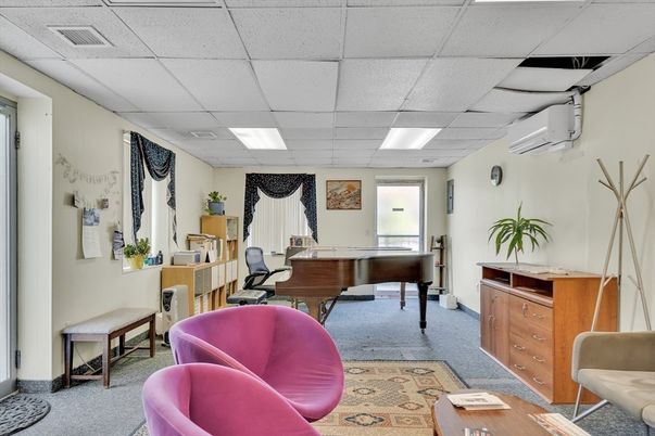 Interior, Piano, Recessed Lighting