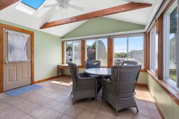 Dining room, Interior, Sun Room, Wooden Beams